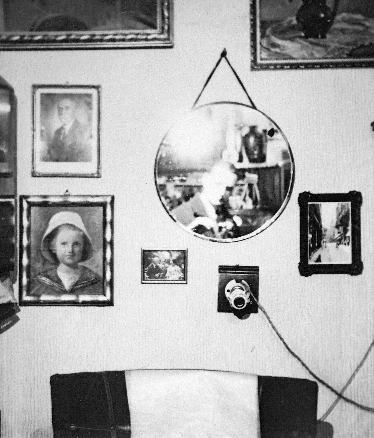 Tags: painting, photography, mirror, reflection
