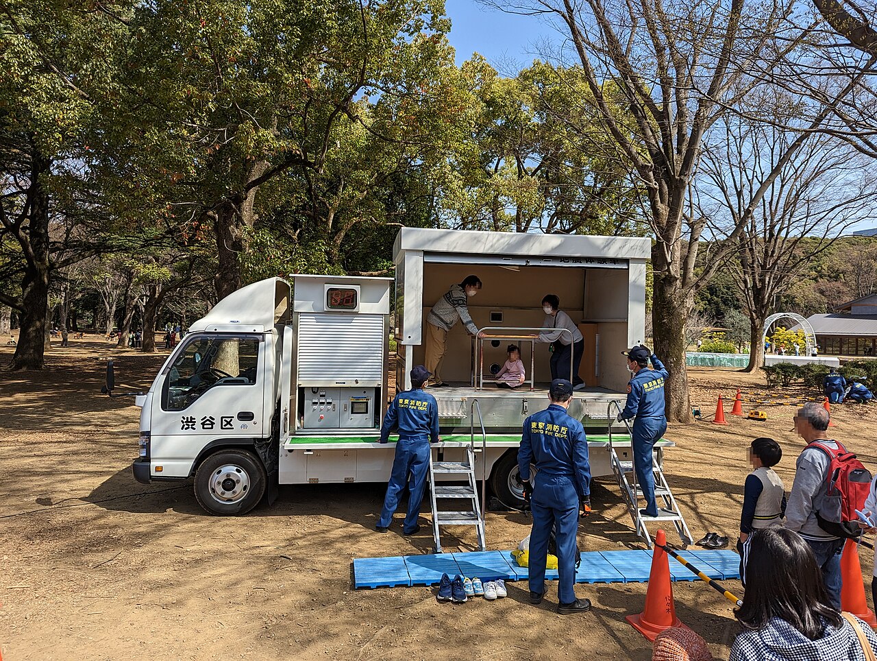 Earthquake simulation truck in Yoyogi Park