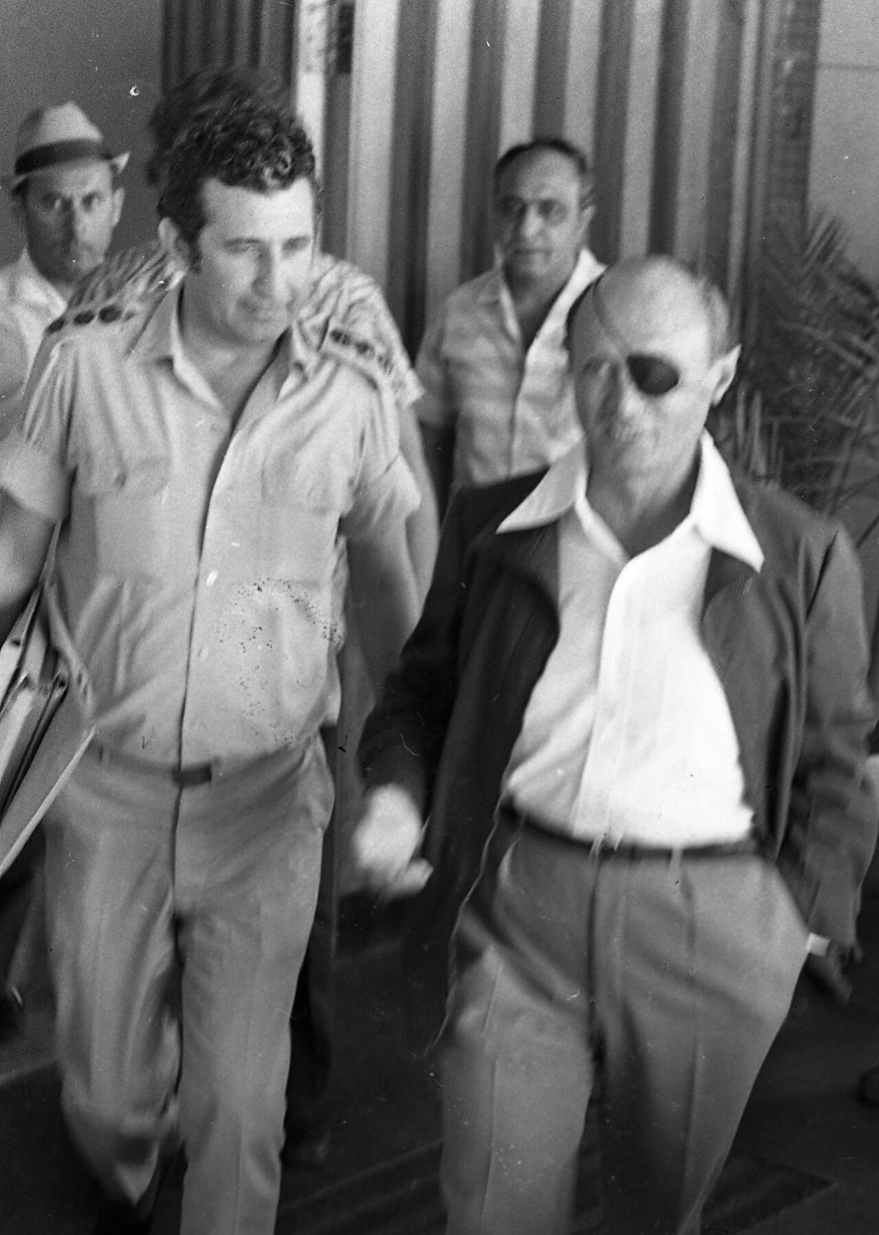 Meeting of the government on the agreement of disengagement of forces between Israel and Syria.Photo shows: Moshe Dayan leaving the PM office with his